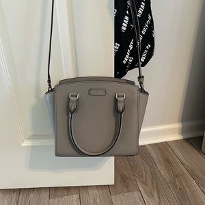 cute kate spade purse, 1 year old, only used 3 times